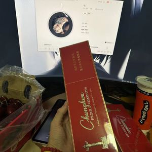 骚逼丝袜女自慰
